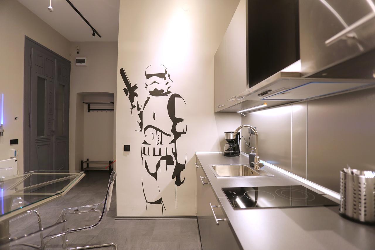 D.Five Galactic Apartment Budapest Exteriör bild